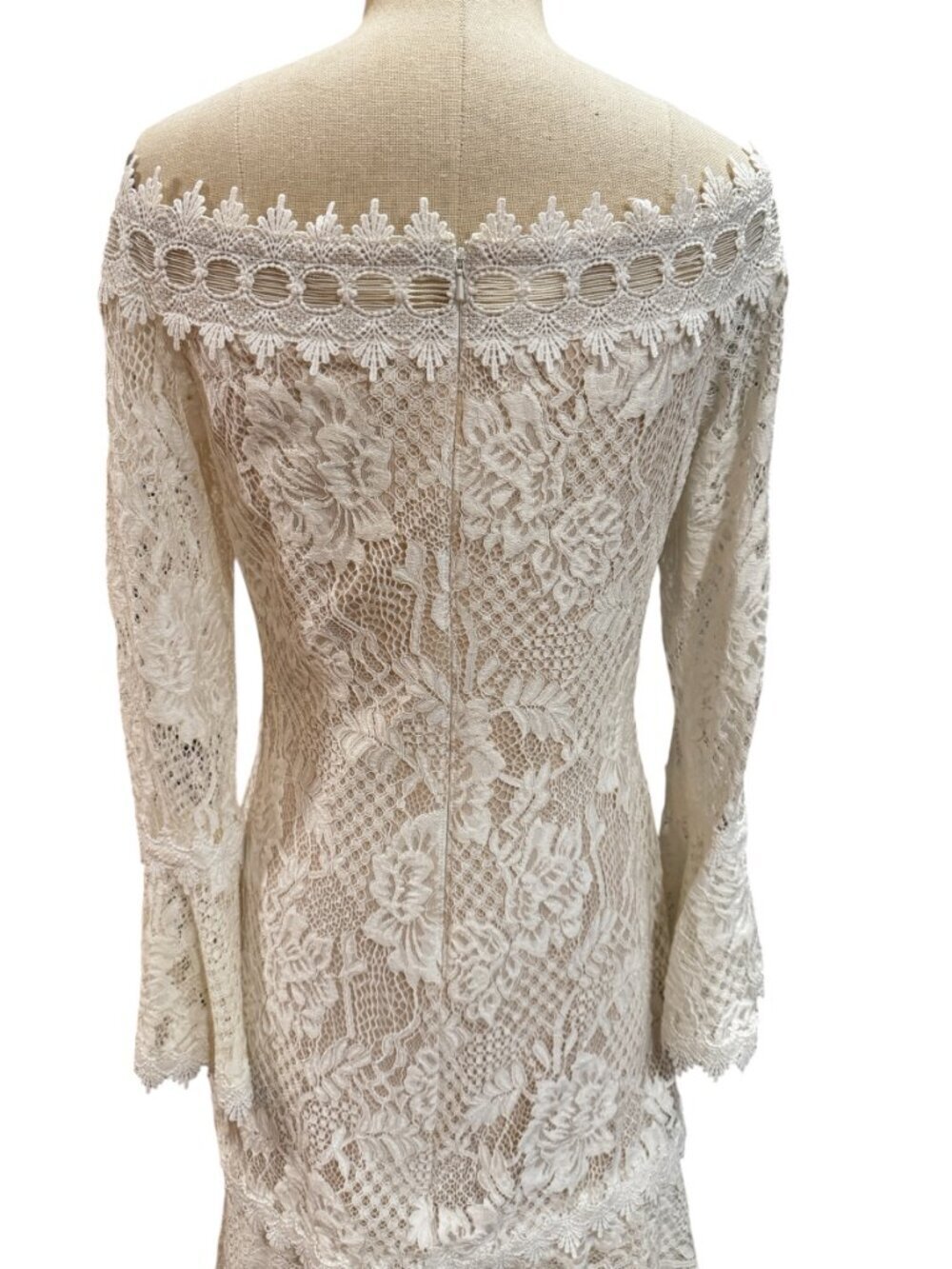 Tadashi Shoji Corbin Lace Off Shoulder Dress Bell Sleeve White Size 10 - Picture 11 of 11